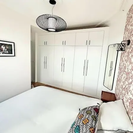 Sunny 2 Bedroom In Batignolles Paris