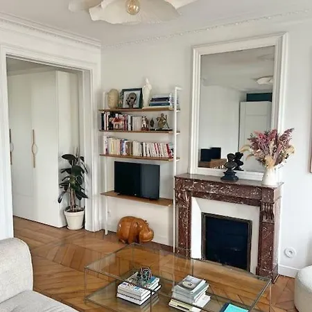 Apartment Sunny 2 Bedroom In Batignolles