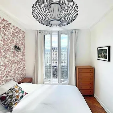 Sunny 2 Bedroom In Batignolles