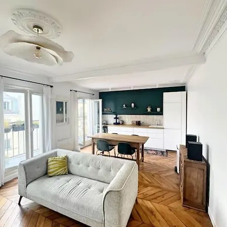Apartment Sunny 2 Bedroom In Batignolles Paris