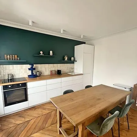 Sunny 2 Bedroom In Batignolles *