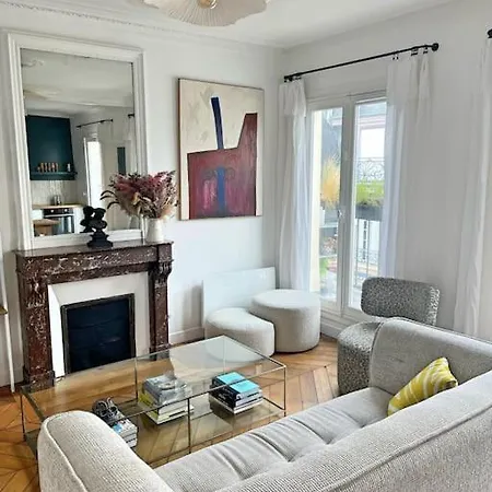 Sunny 2 Bedroom In Batignolles Paris