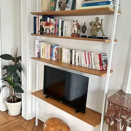 Apartment Sunny 2 Bedroom In Batignolles Paris